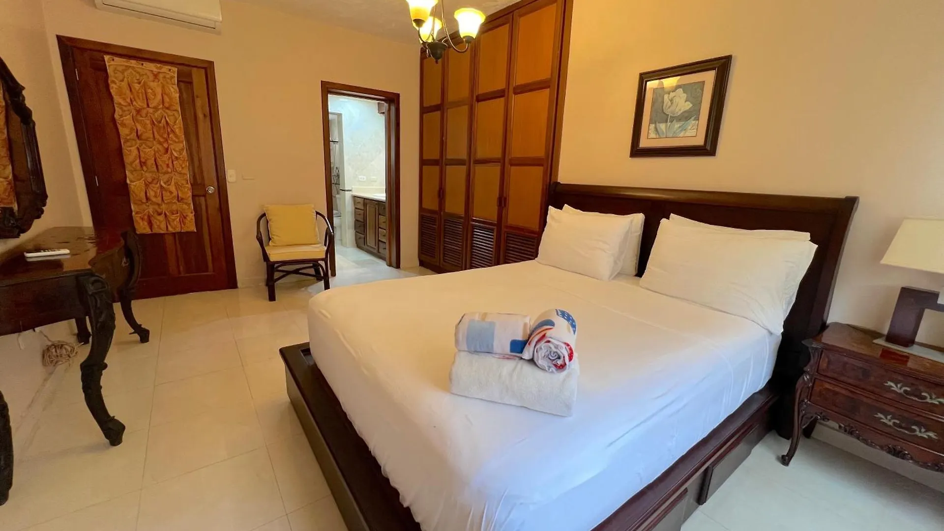 ***** Апарт-отель Sunny Villas And Suites - Los Corales Beach - Great Location With Many Restaurants Пунта-Кана Доминиканская Республика