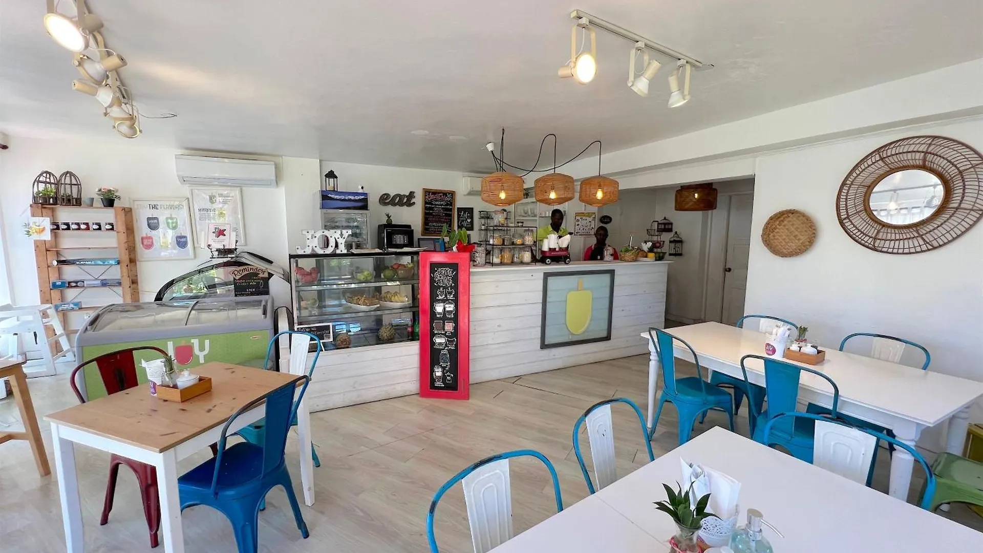 Sunny Villas And Suites - Los Corales Beach - Great Location With Many Restaurants 蓬塔卡纳 公寓式酒店