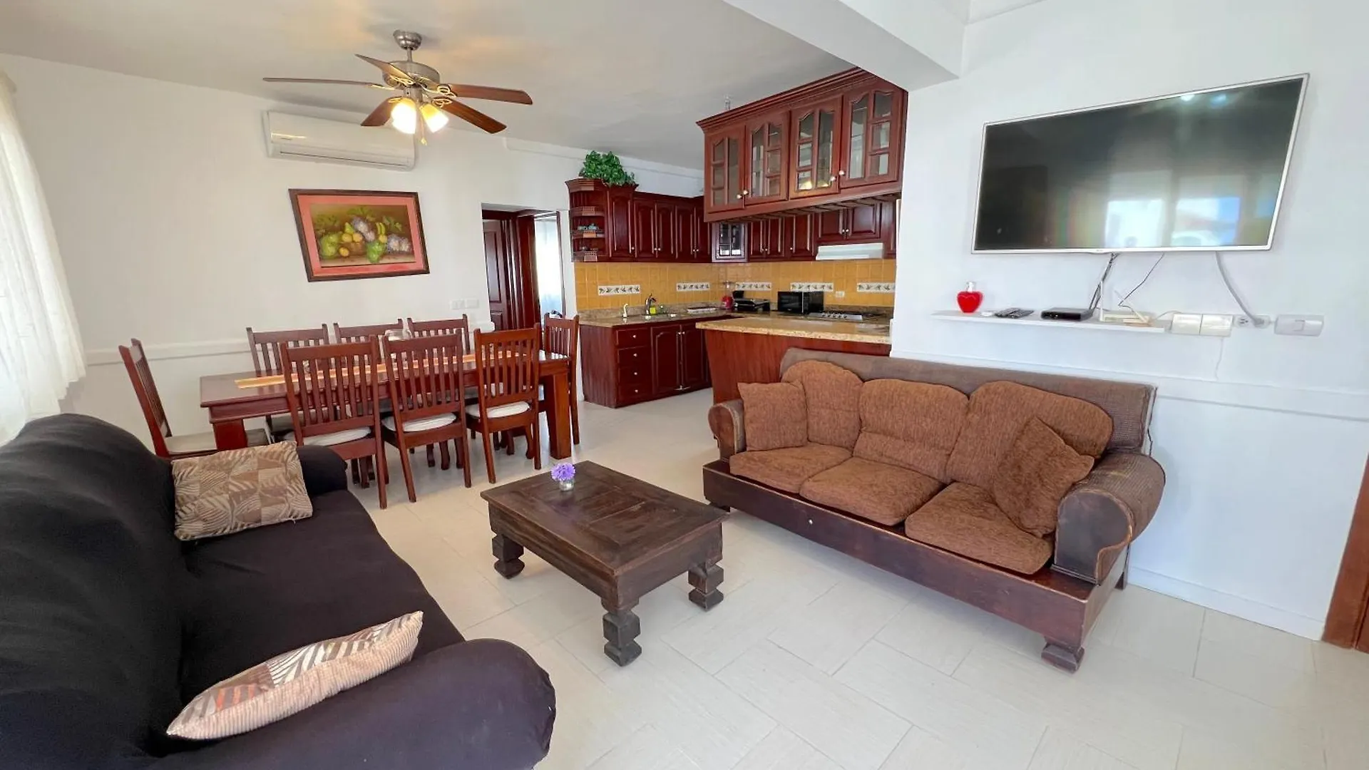 Sunny Villas And Suites - Los Corales Beach - Great Location With Many Restaurants 蓬塔卡纳 公寓式酒店