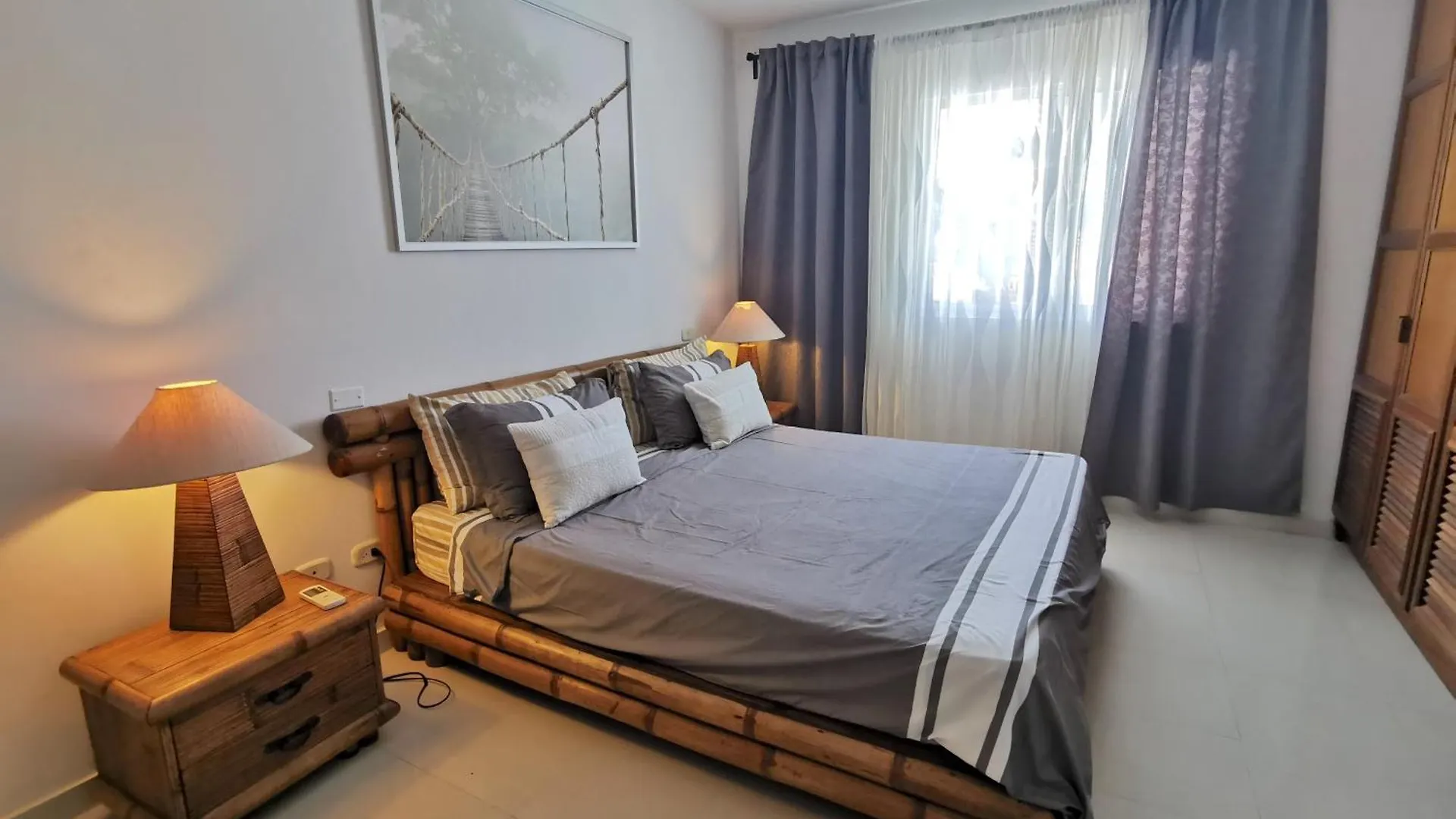 Sunny Villas And Suites - Los Corales Beach - Great Location With Many Restaurants 蓬塔卡纳 公寓式酒店