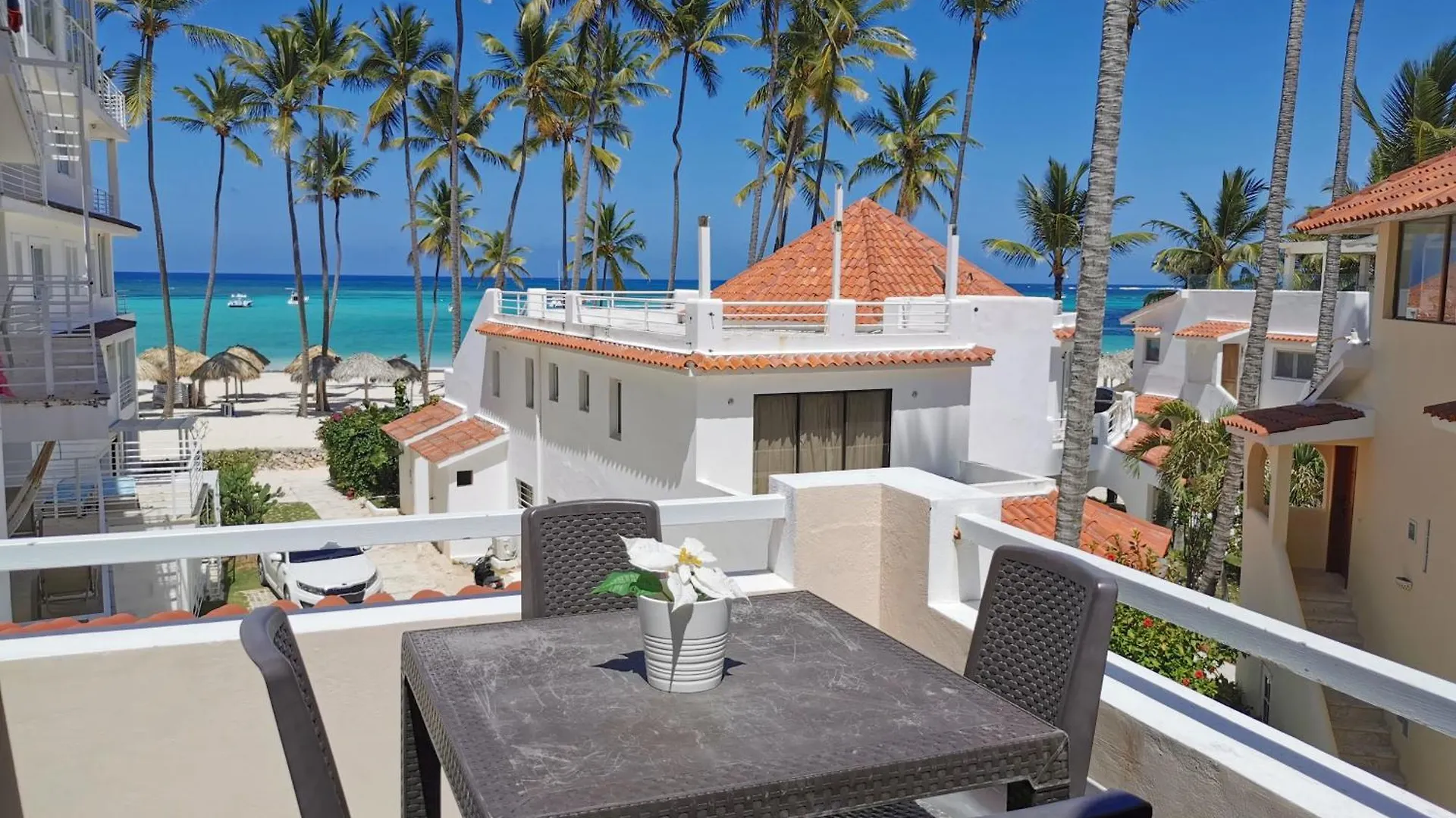 Sunny Villas And Suites - Los Corales Beach - Great Location With Many Restaurants 蓬塔卡纳
