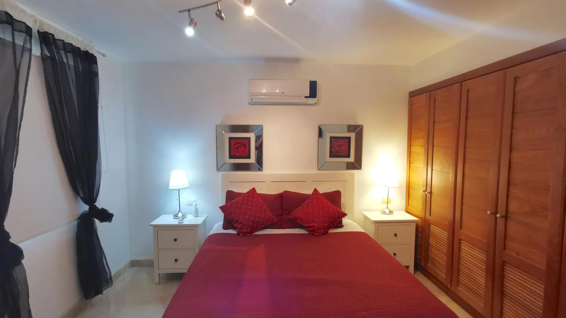 Sunny Villas And Suites - Los Corales Beach - Great Location With Many Restaurants 蓬塔卡纳
